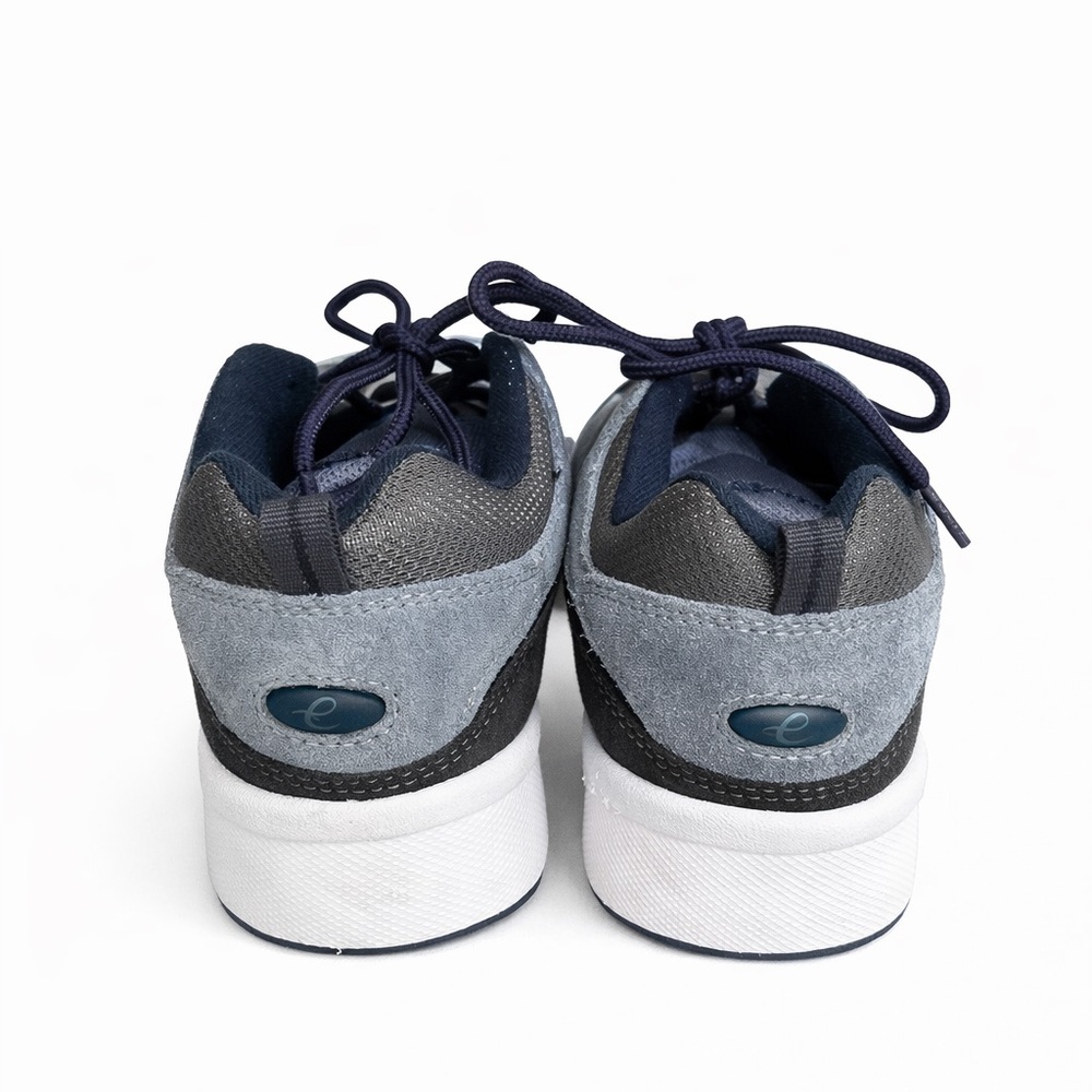 NWOT- Easy Spirit  women’s 6 1/2 w Blue and white Athletic WALK-RUN Sneakers. - Picture 5 of 6